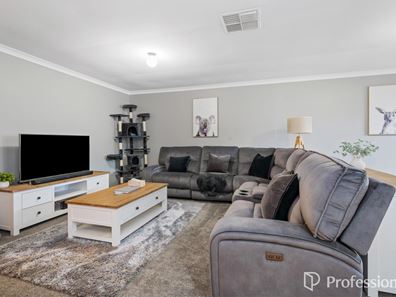 2/20 Evans Street, Boulder WA 6432