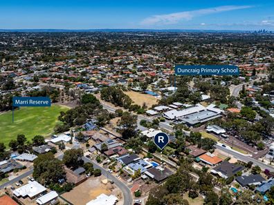 2 Barker Drive, Duncraig WA 6023