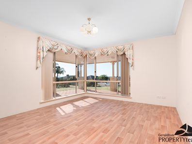 32 Oceanside Drive, Wandina WA 6530