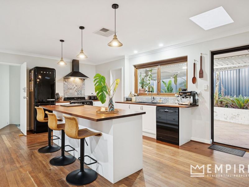 26 Nineham Avenue, Spearwood WA 6163