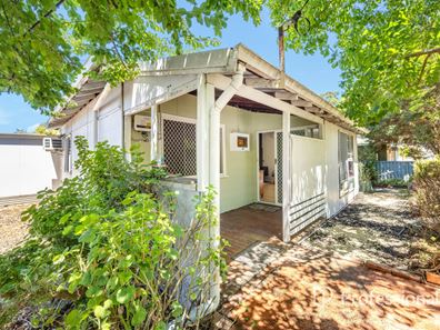 61 Mckinley Street, Collie WA 6225