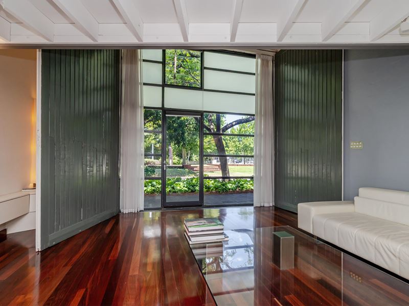 6 Saunders Street, East Perth WA 6004