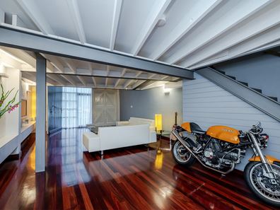 6 Saunders Street, East Perth WA 6004
