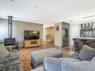 51 Aquamarine Parade, Karnup WA 6176