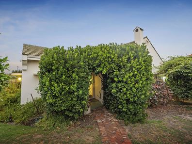 62 Edgecumbe Street, Como WA 6152