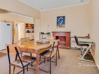 11 Zamia Street, Rangeway WA 6530