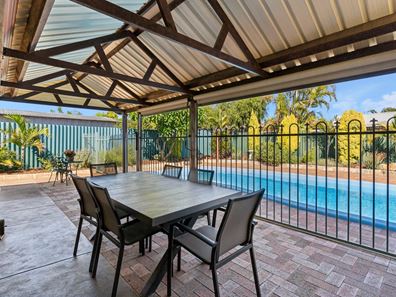 34 Helena Crescent, Thornlie WA 6108