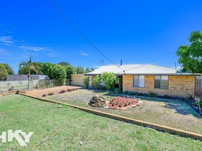 2 Old Mooliabeenee Road, Gingin WA 6503