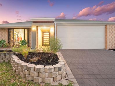 25 Leroy Way, Piara Waters WA 6112