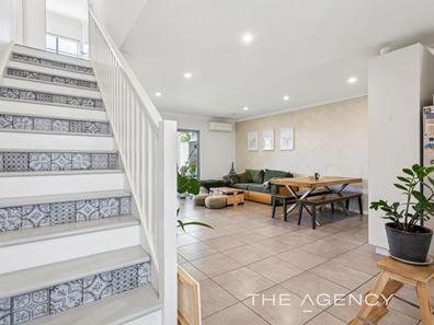 20 Emily Loop, Madeley WA 6065
