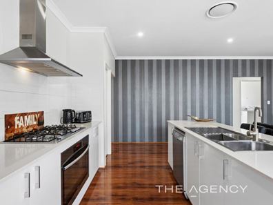 10 Limone Street, Aveley WA 6069
