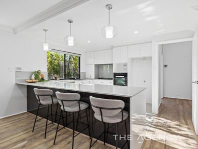 8 Abbott Court, Leeming WA 6149