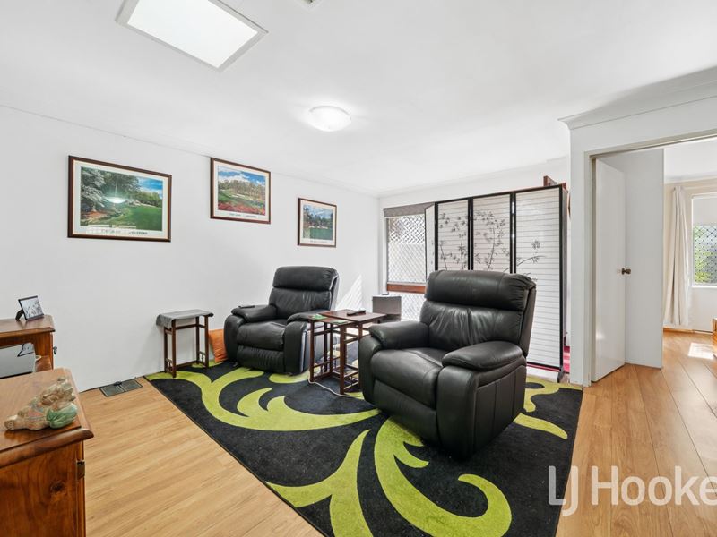 37B Ravenhill Road, Thornlie WA 6108