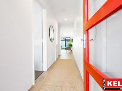 1/393 Abernethy  Road, Cloverdale WA 6105