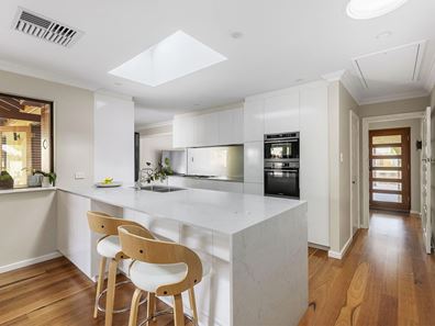 7 Darley Circle, Bull Creek WA 6149