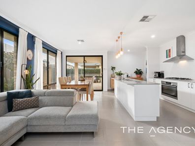 14 Bauxite Road, Treeby WA 6164