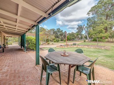 2 White Gum Glen, Beechina WA 6556