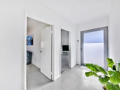 53A Kennedy Road, Morley WA 6062