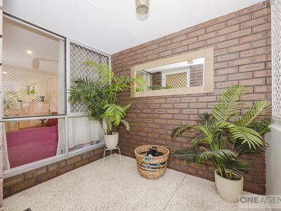 36B Treave Street, Cloverdale WA 6105