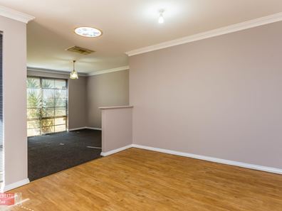 11/23 Magnolia Way, Forrestfield WA 6058