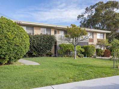 2/4 Villiers Street, Yokine WA 6060