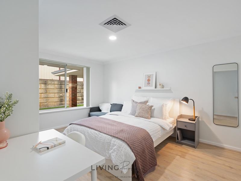 Room/4  81 Shiraz Boulevard, Pearsall WA 6065