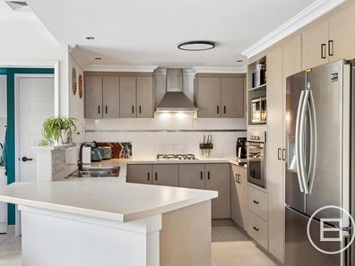 12A Medhurst Crescent, Nollamara WA 6061
