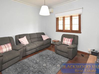 30 Forrest Street, Balingup WA 6253