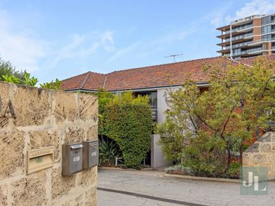 2/412 Stirling Highway, Claremont WA 6010