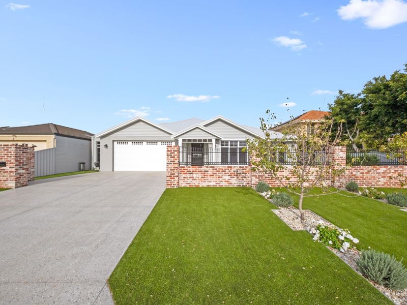 22 Buckingham  Drive, Wannanup WA 6210