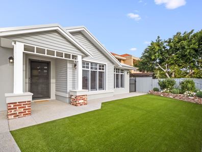 22 Buckingham  Drive, Wannanup WA 6210