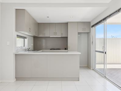12/1 Lomax Court, Beeliar WA 6164