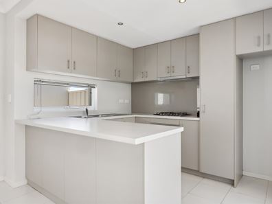 12/1 Lomax Court, Beeliar WA 6164