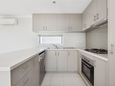 12/1 Lomax Court, Beeliar WA 6164