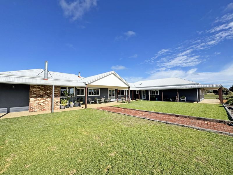 1947 Dunn Rock Road, Condingup WA 6450