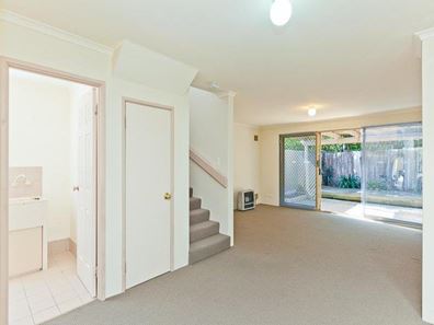 13/3 Rockett Lane, Cottesloe WA 6011