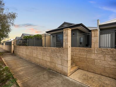 15 Gilding Lane, Dayton WA 6055