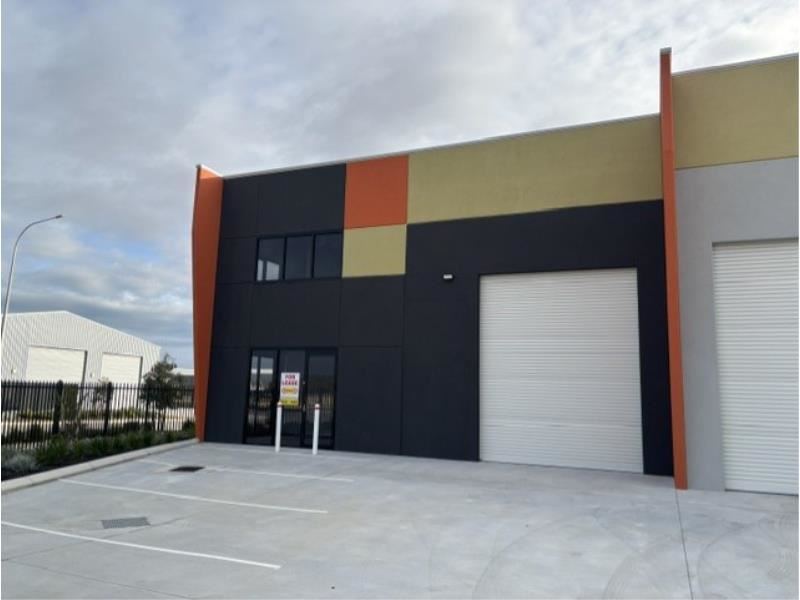 1/2 Mervyn Street, Stake Hill WA 6181