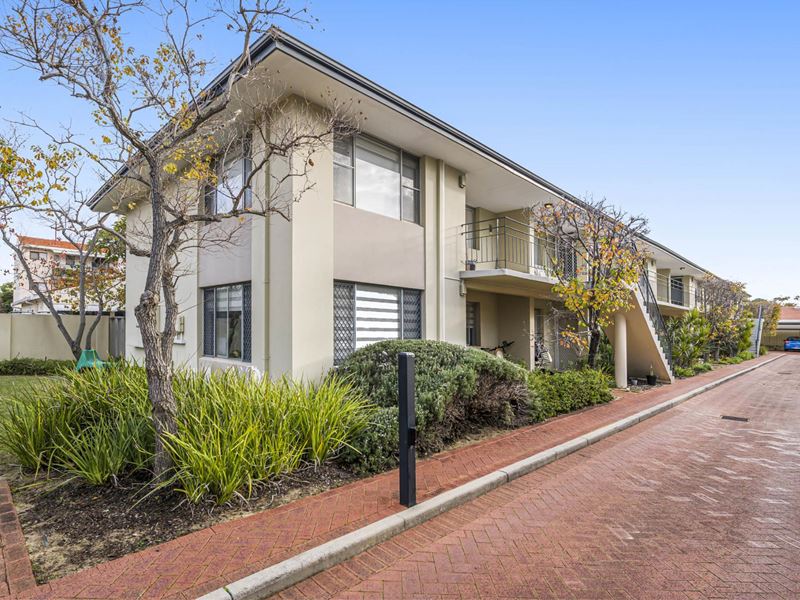 1/3 Anstey Street, South Perth WA 6151