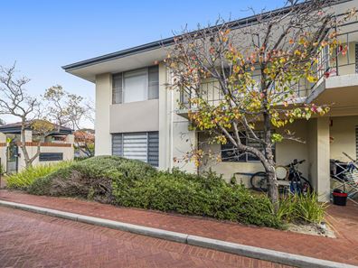 1/3 Anstey Street, South Perth WA 6151