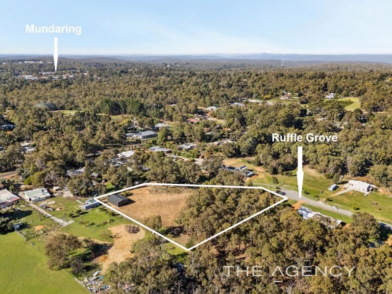 7 Ruffle Grove, Mundaring WA 6073