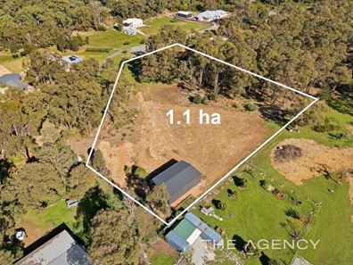 7 Ruffle Grove, Mundaring WA 6073