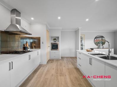 28 Lookout Circle, Ellenbrook WA 6069