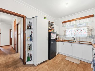 50 Calista Avenue, Calista WA 6167