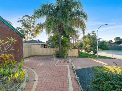 70 Parkway Road, Bibra Lake WA 6163