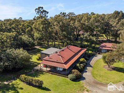 8 Wungong South Road, Wungong WA 6112