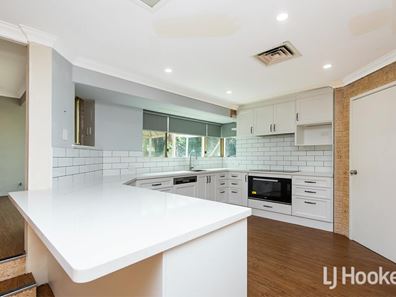 19 Regency Drive, Thornlie WA 6108