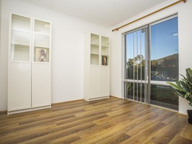 25 Bellas Circuit, Piara Waters WA 6112