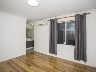 25 Bellas Circuit, Piara Waters WA 6112