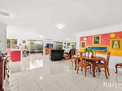 6 Taunton Mews, Leda WA 6170
